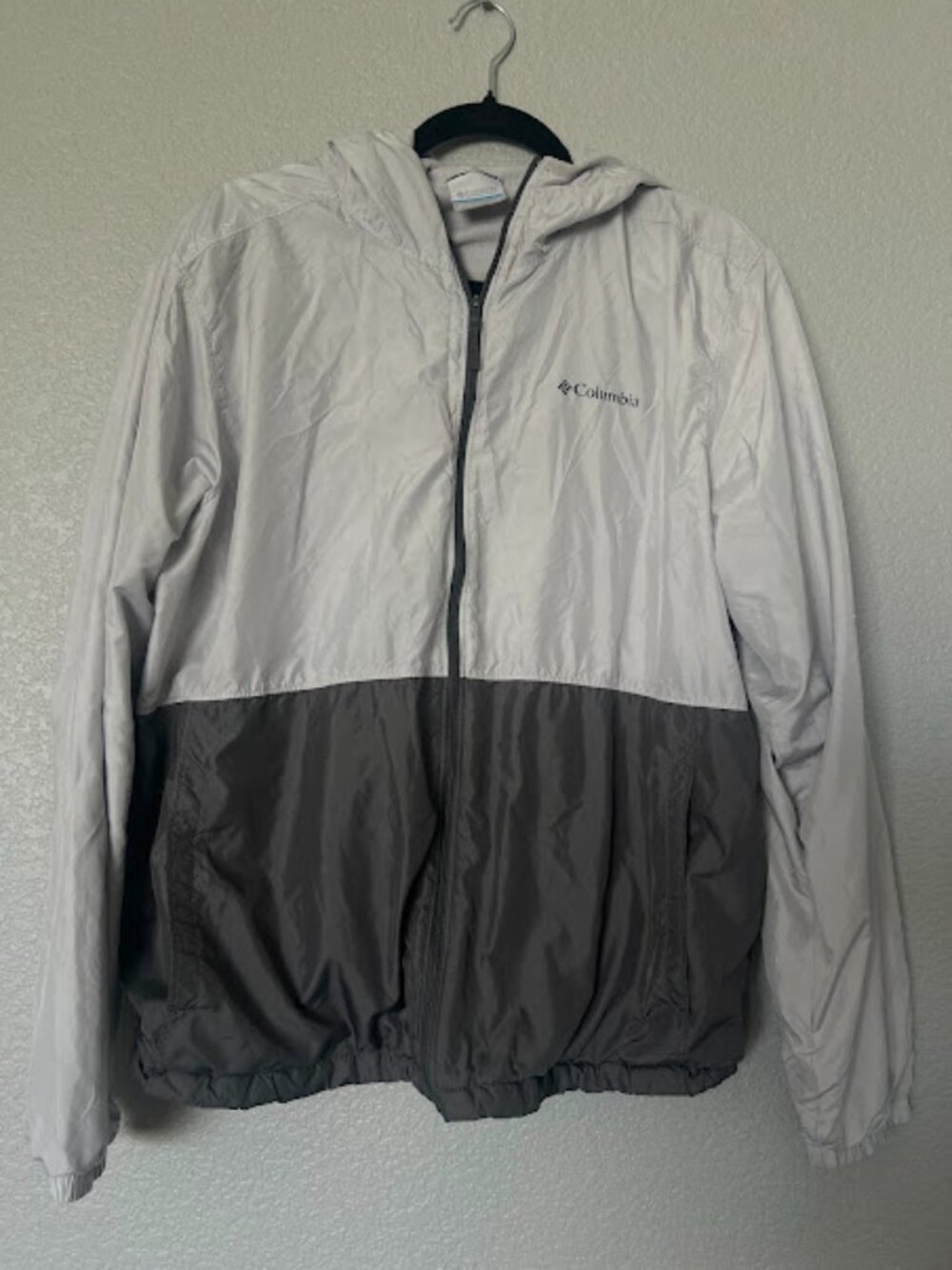 Columbia Gray Lightweight Hooded Windbreaker Jacket Size Medium